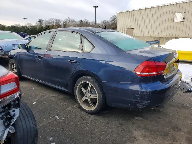 2015 VOLKSWAGEN PASSAT S  