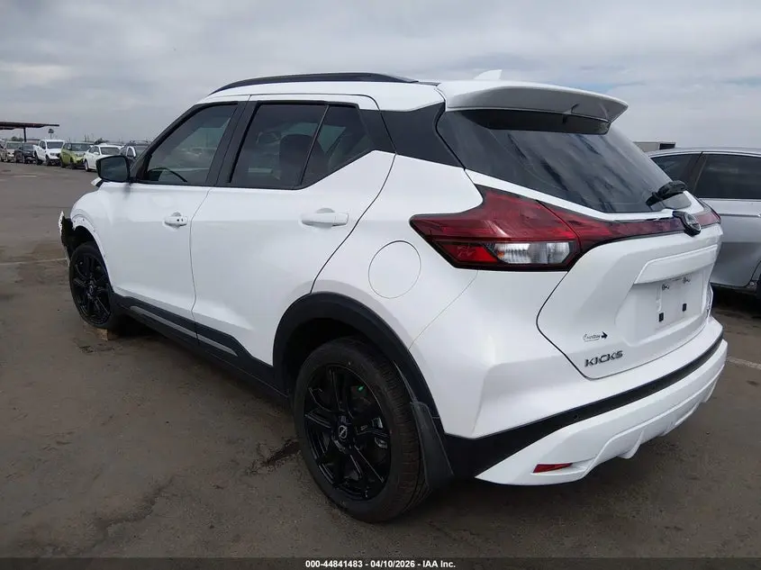 2024 NISSAN KICKS SR XTRONIC CVT