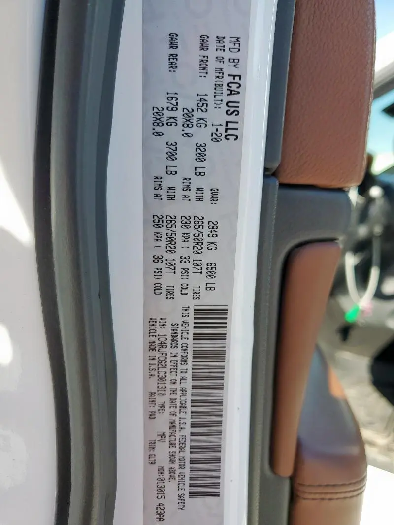 2020 JEEP GRAND CHEROKEE OVERLAND  