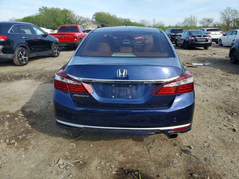 2017 HONDA ACCORD LX  