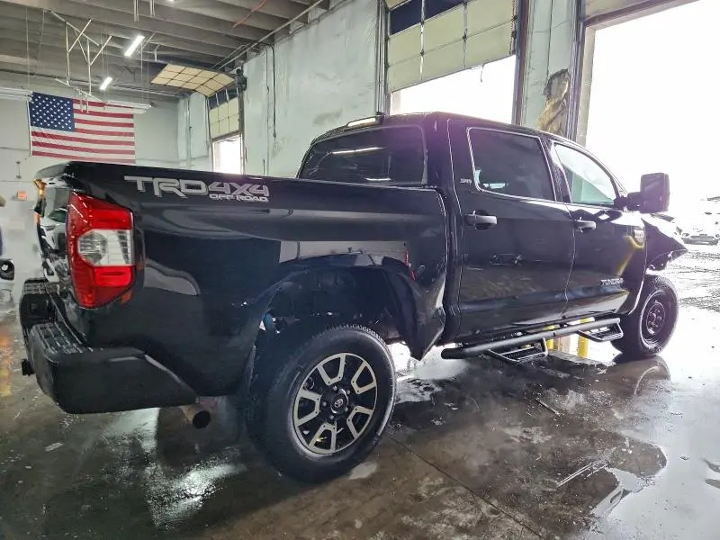 2021 TOYOTA TUNDRA CREWMAX SR5  