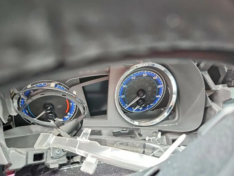 2017 TOYOTA COROLLA SE  