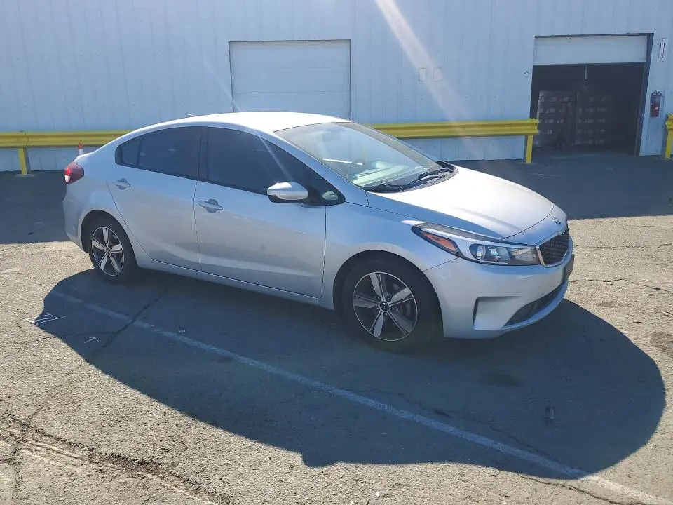 2018 KIA FORTE LX  