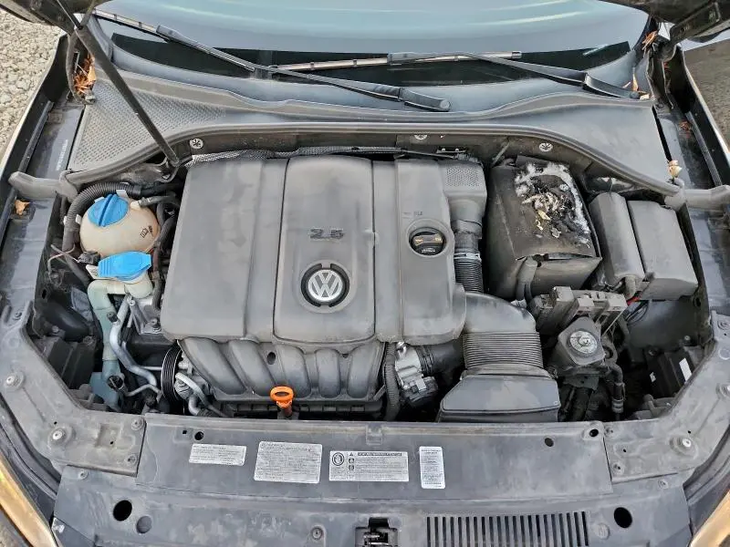 2013 VOLKSWAGEN PASSAT SEL  