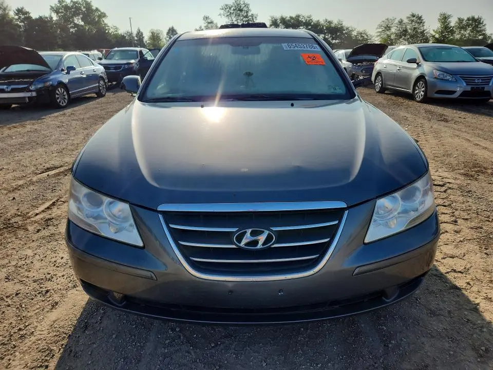 2010 HYUNDAI SONATA GLS  