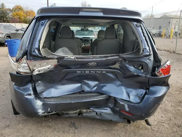 2014 TOYOTA SIENNA XLE  