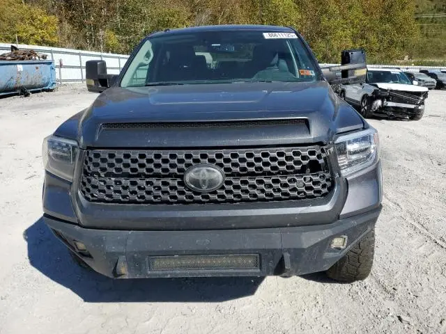 2018 TOYOTA TUNDRA CREWMAX SR5  