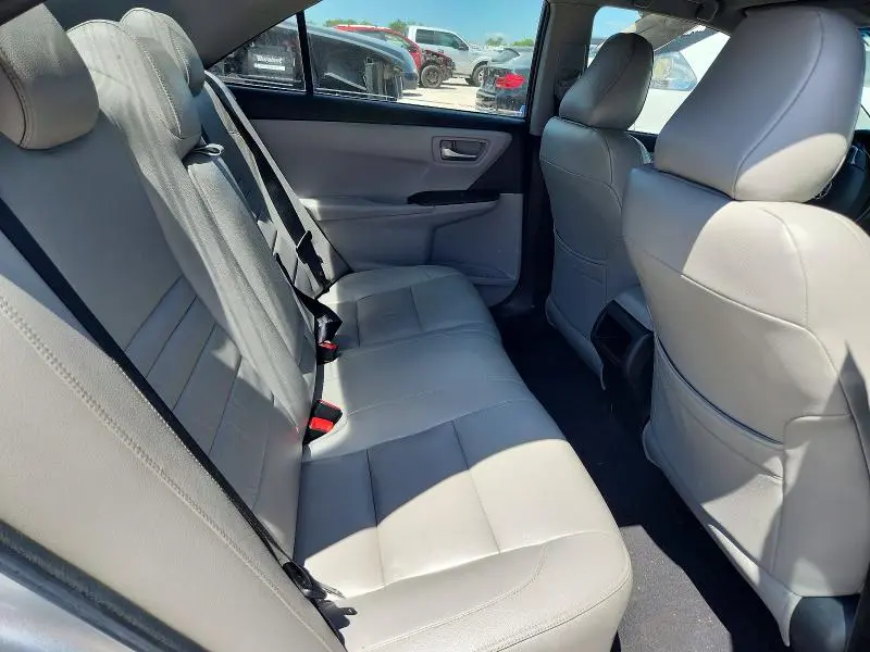 2017 TOYOTA CAMRY SE  