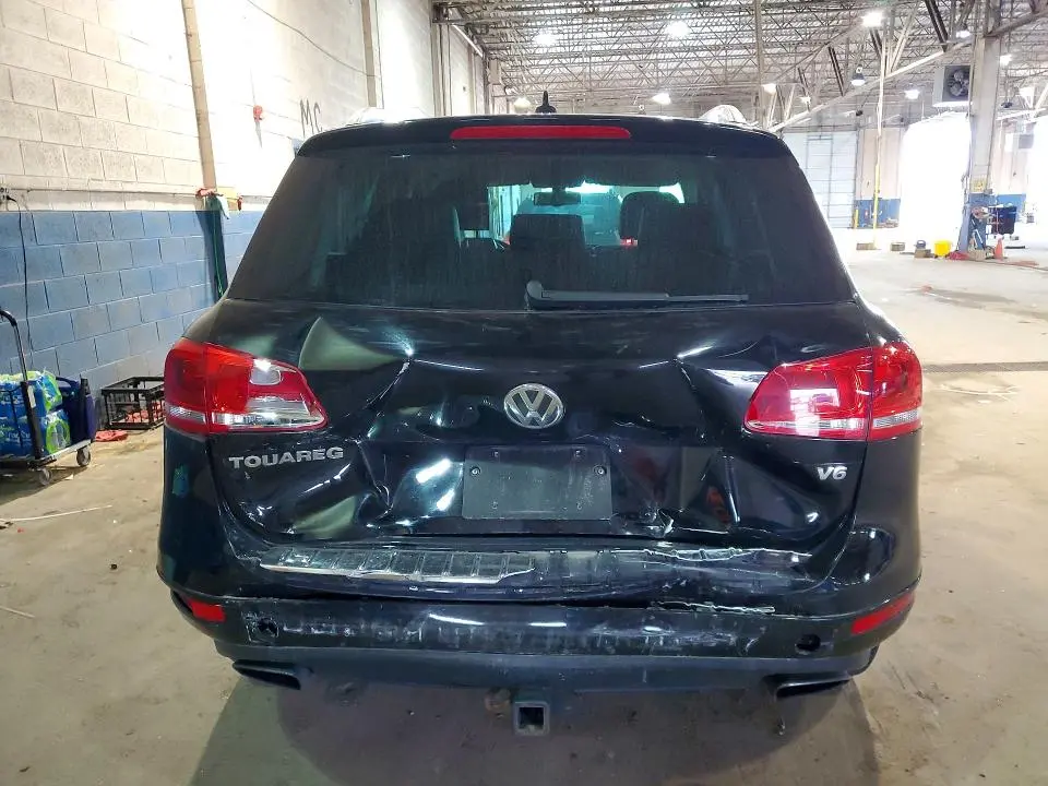2012 VOLKSWAGEN TOUAREG V6  