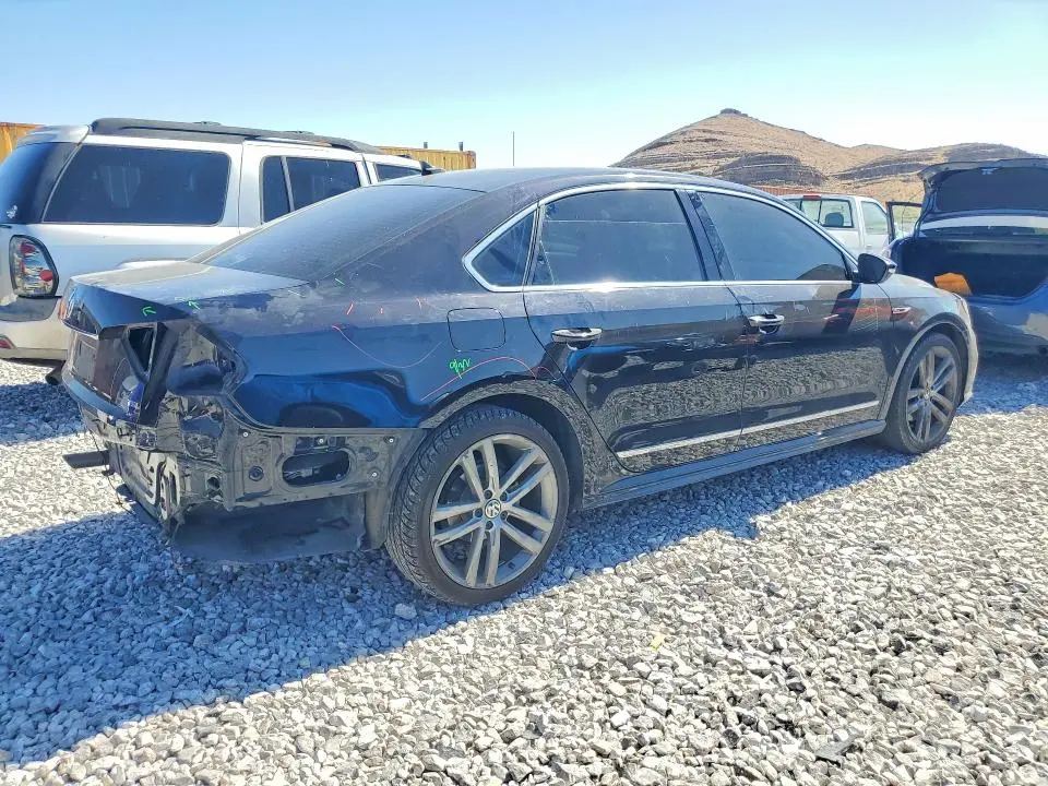 2017 VOLKSWAGEN PASSAT R-LINE  