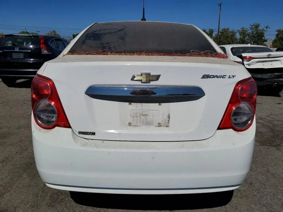 2014 CHEVROLET SONIC LT  