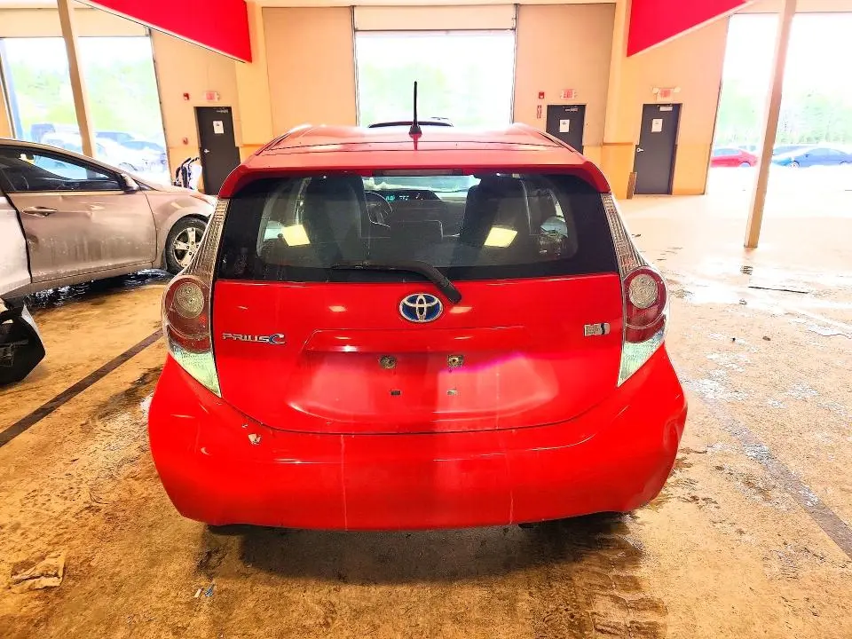 2013 TOYOTA PRIUS C ONE  