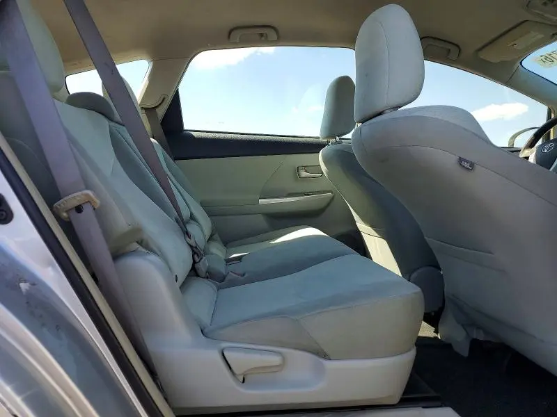 2012 TOYOTA PRIUS V TWO  