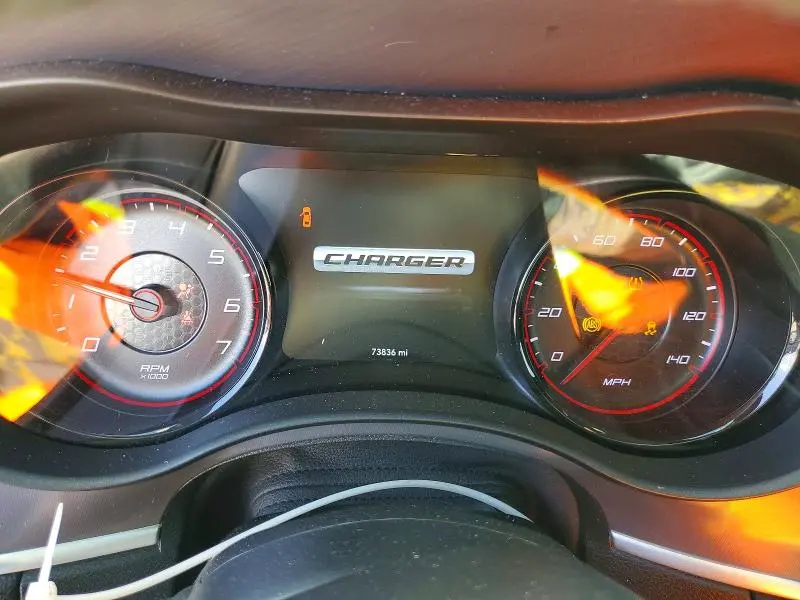 2019 DODGE CHARGER SXT  