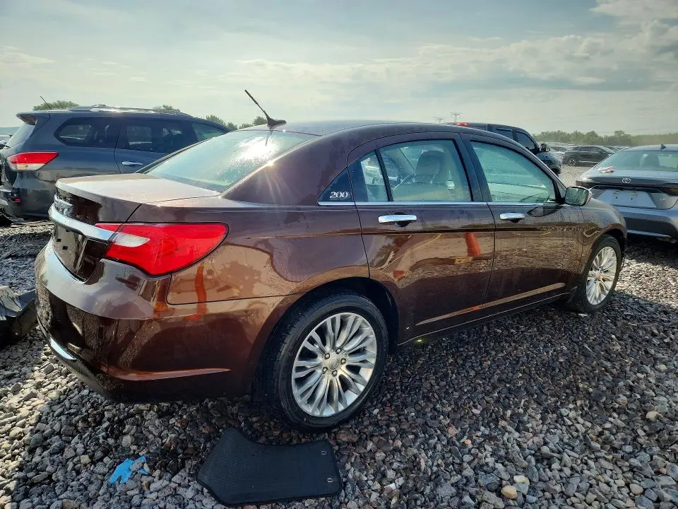 2013 CHRYSLER 200 LIMITED  