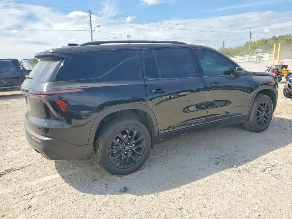 2024 CHEVROLET TRAVERSE LT  