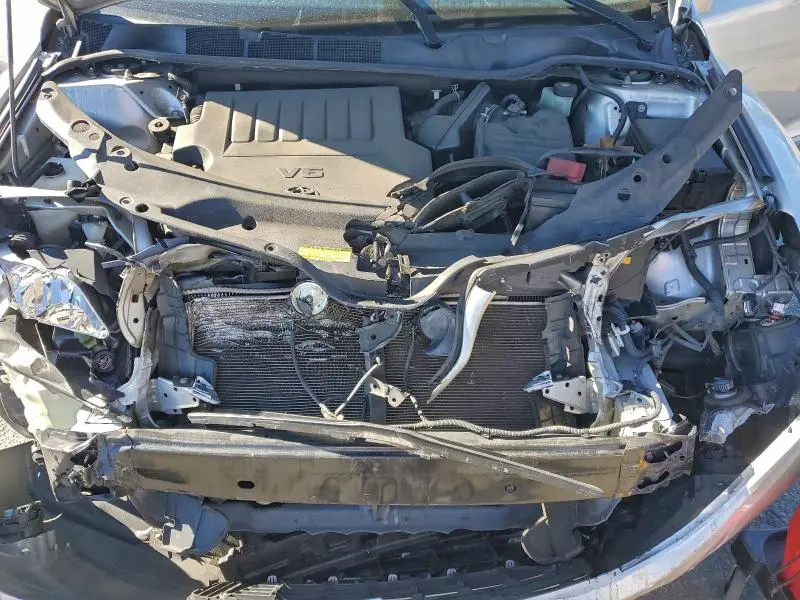 2013 TOYOTA VENZA LE  