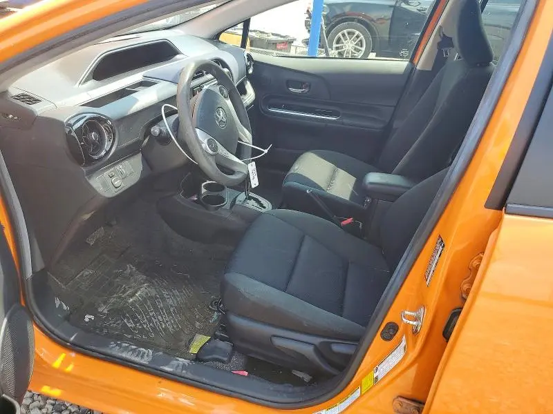 2016 TOYOTA PRIUS C TWO  