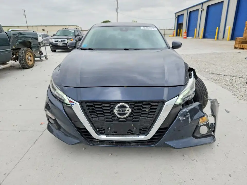2020 NISSAN ALTIMA SV  