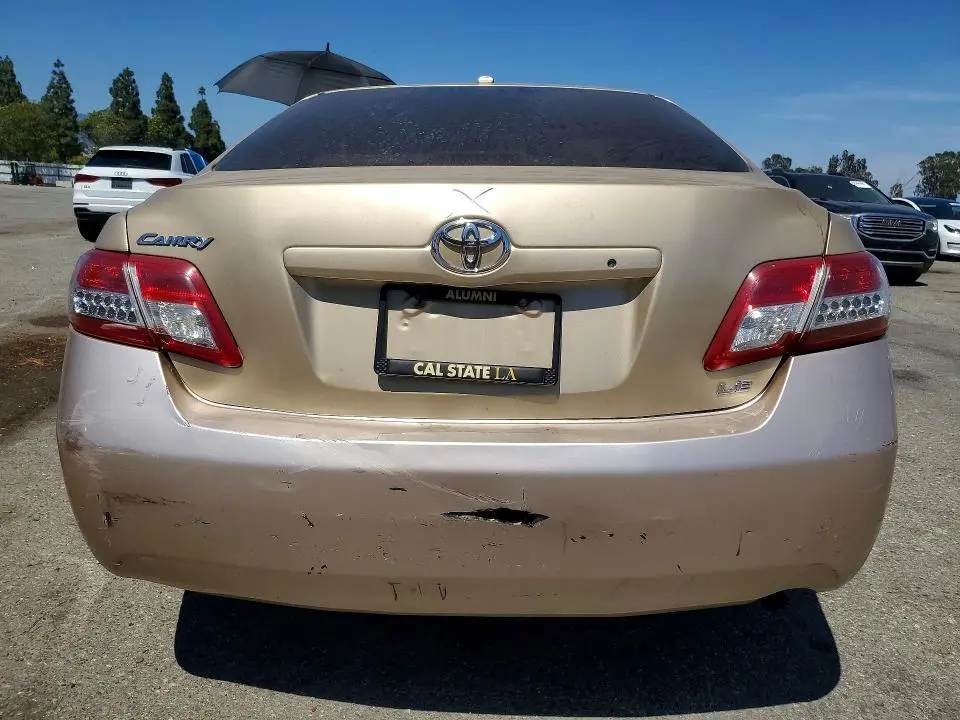 2010 TOYOTA CAMRY LE  