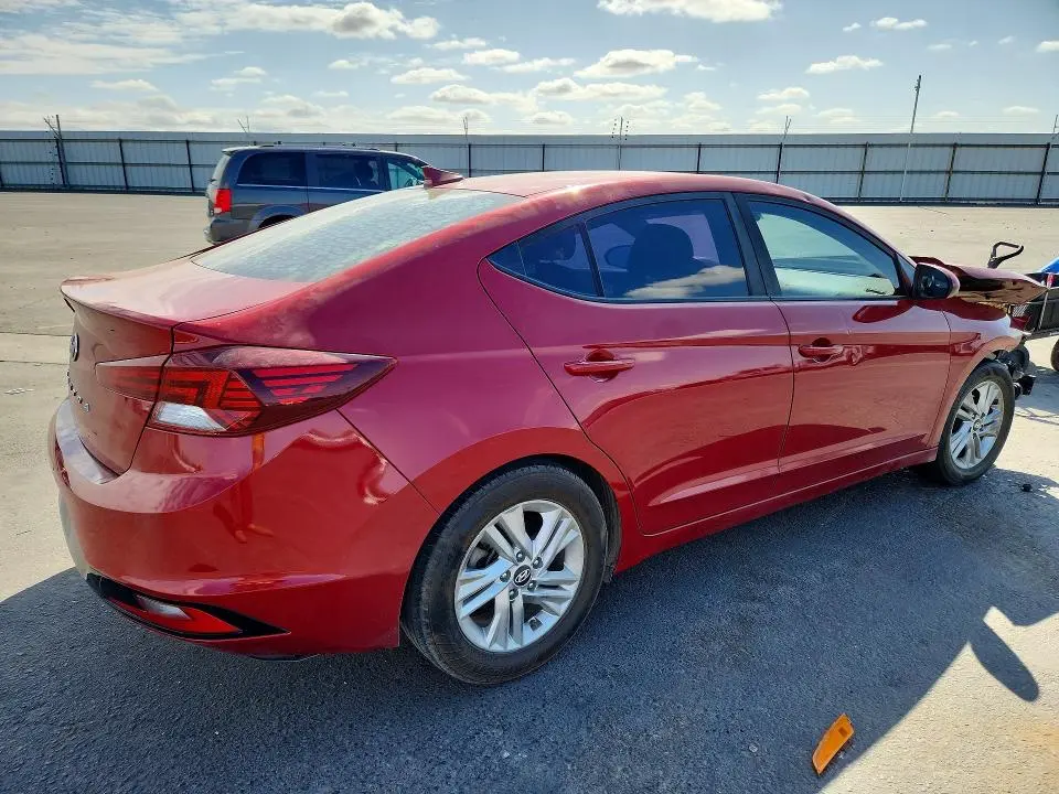 2019 HYUNDAI ELANTRA SEL  