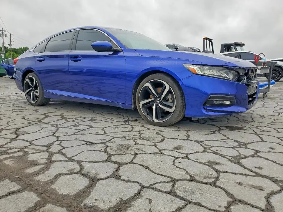 2018 HONDA ACCORD SPORT  