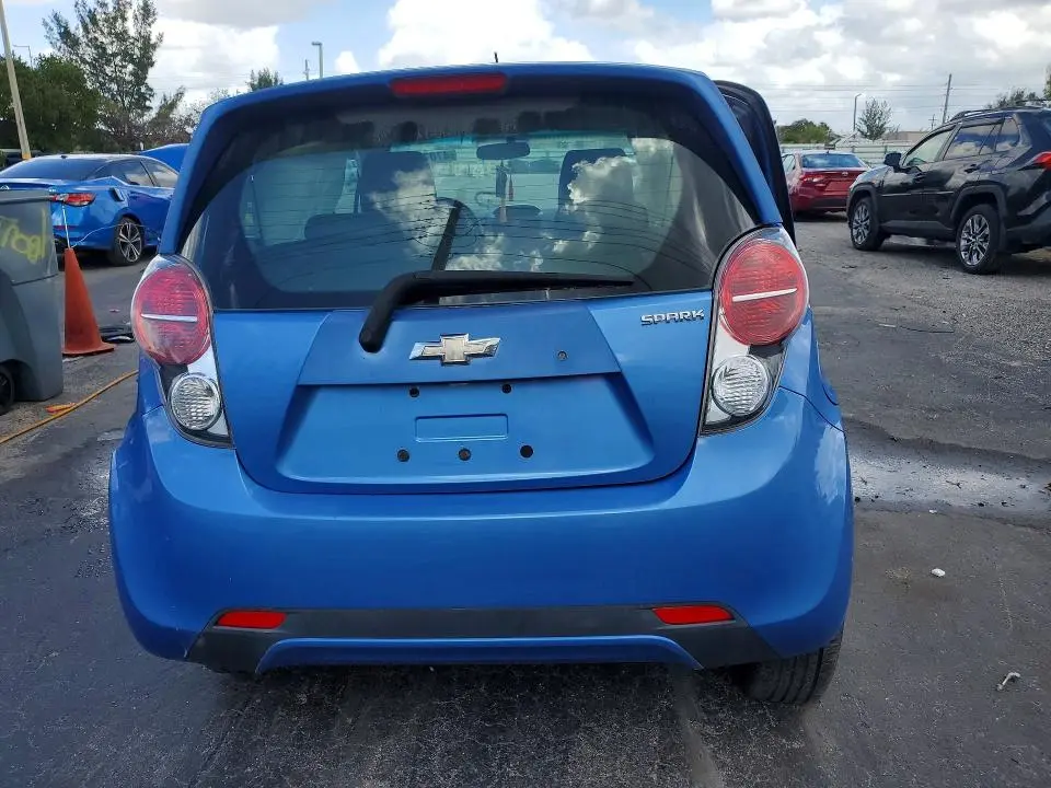 2015 CHEVROLET SPARK 1LT  