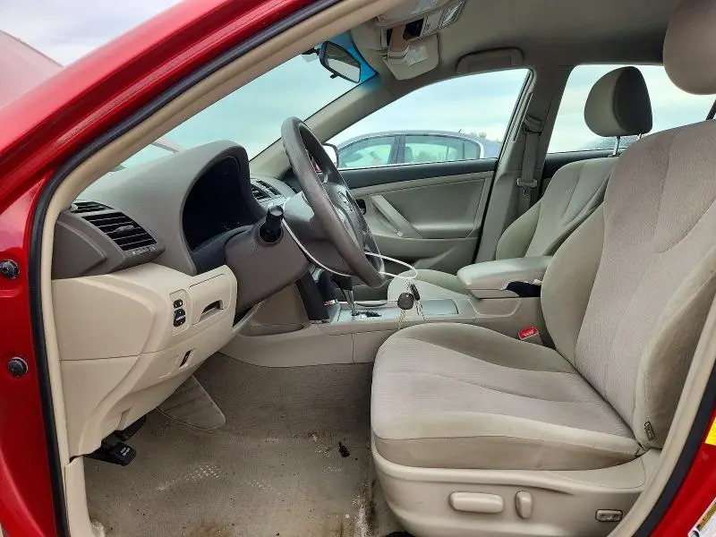 2011 TOYOTA CAMRY LE  