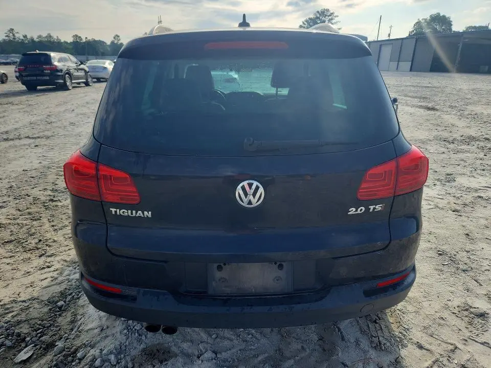 2012 VOLKSWAGEN TIGUAN S  