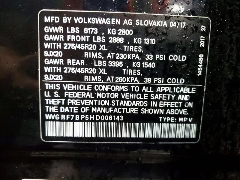 2017 VOLKSWAGEN TOUAREG WOLFSBURG  