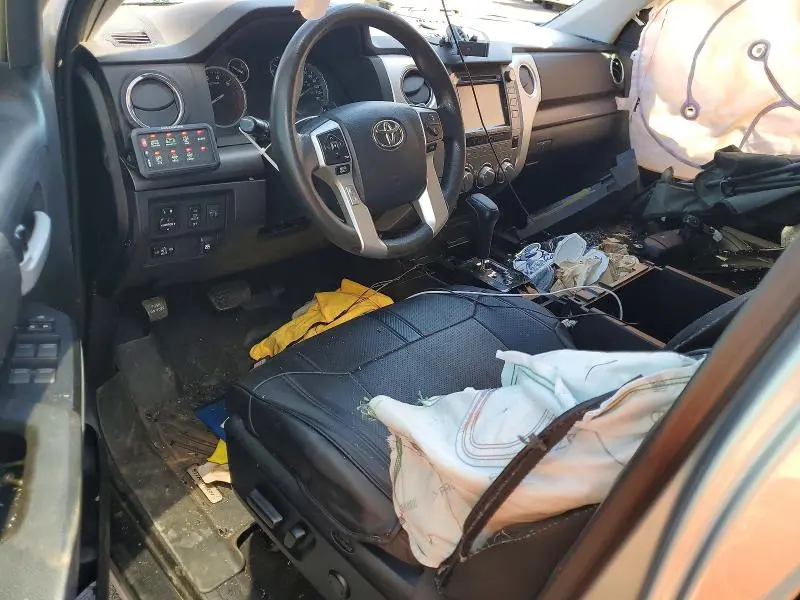 2014 TOYOTA TUNDRA CREWMAX SR5  