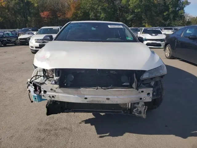 2019 TOYOTA AVALON XLE  