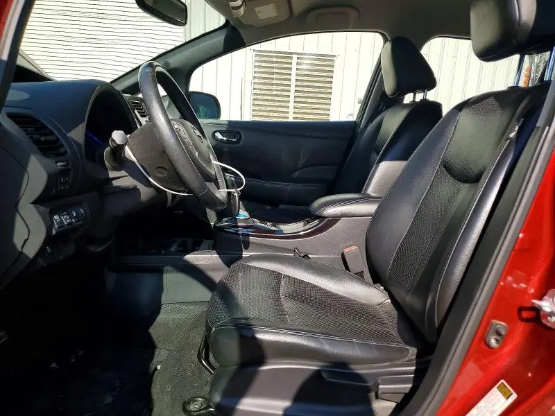 2013 NISSAN LEAF S  