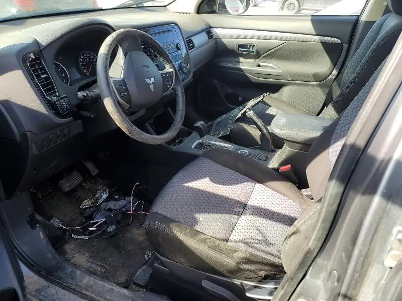 2015 MITSUBISHI OUTLANDER ES  