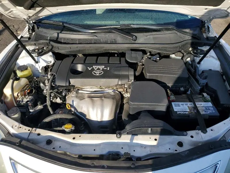 2010 TOYOTA CAMRY LE  