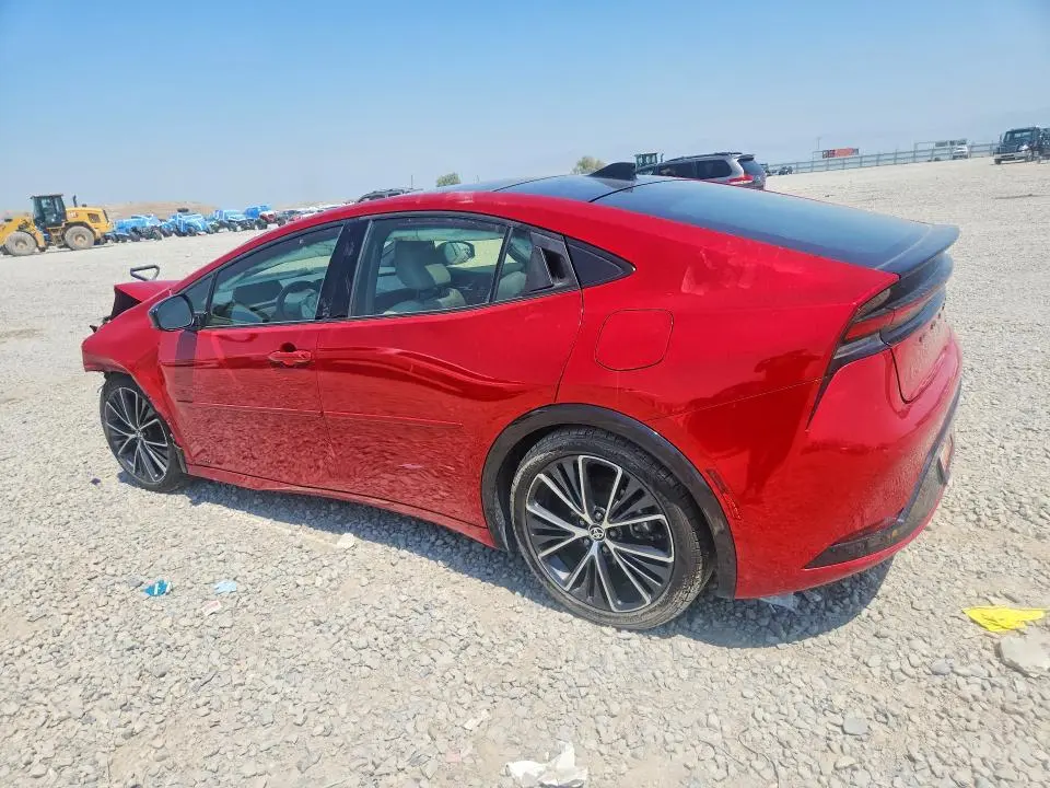 2024 TOYOTA PRIUS XLE  
