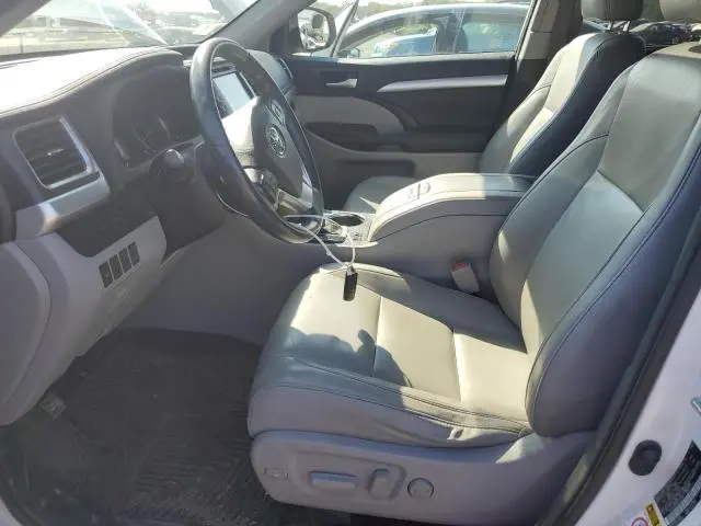 2016 TOYOTA HIGHLANDER XLE  