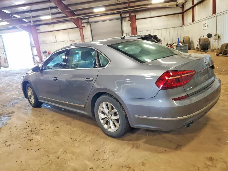 2017 VOLKSWAGEN PASSAT S  