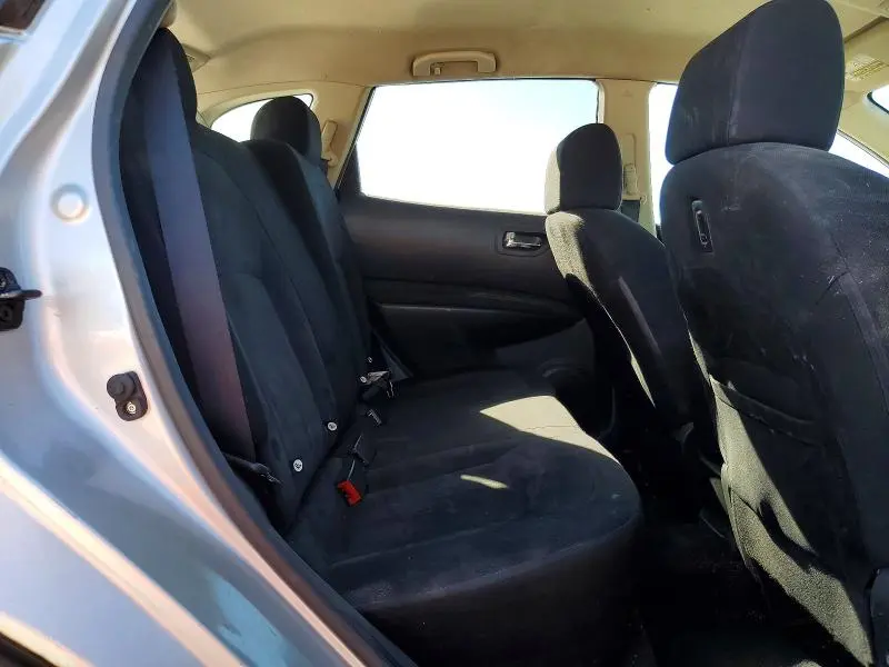 2010 NISSAN ROGUE SL  