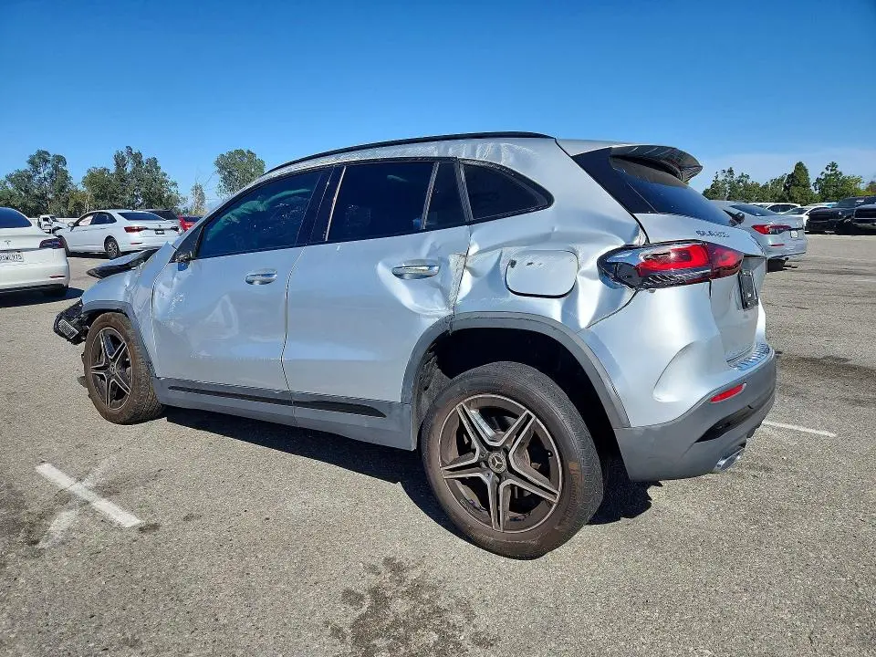 2023 MERCEDES-BENZ GLA 250  