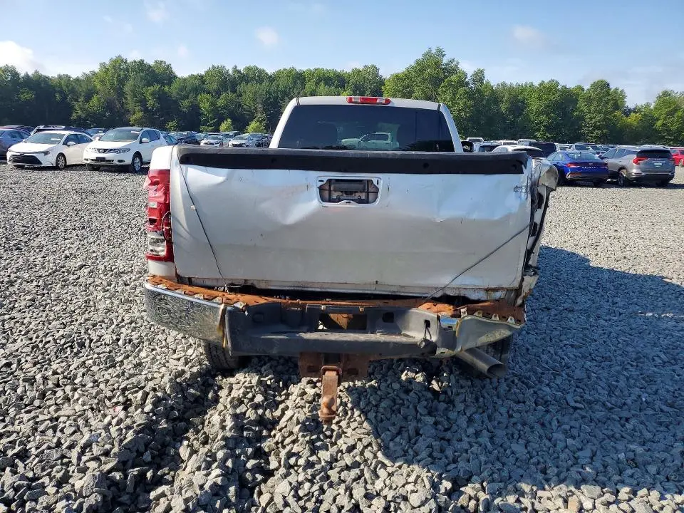 2011 GMC SIERRA K2500 SLE  