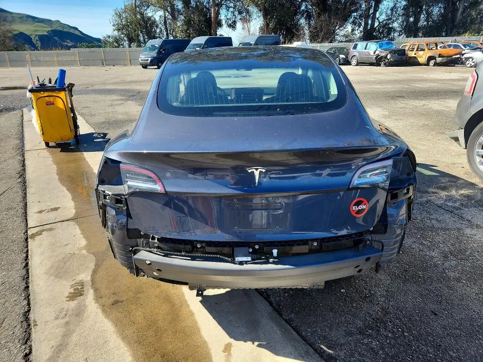 2018 TESLA MODEL 3   
