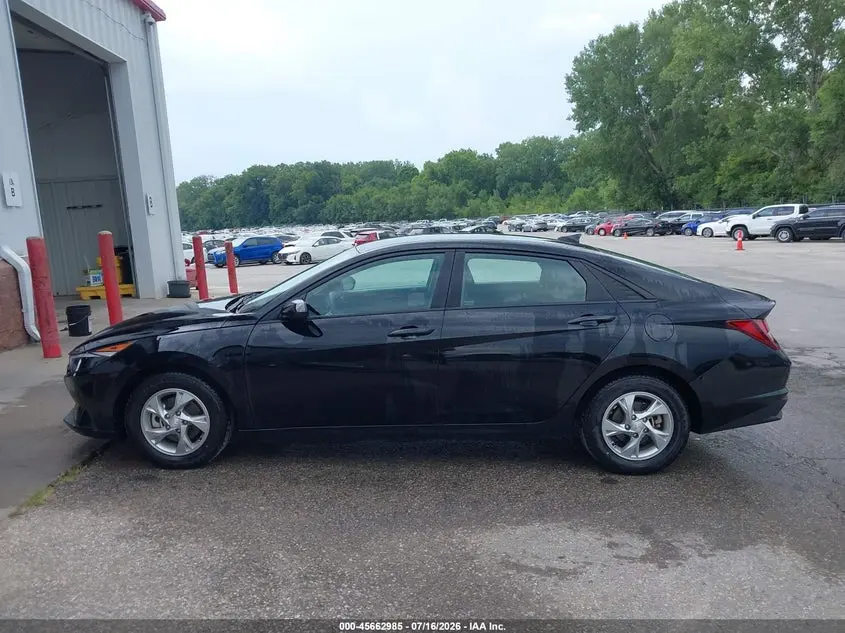 2023 HYUNDAI ELANTRA SE