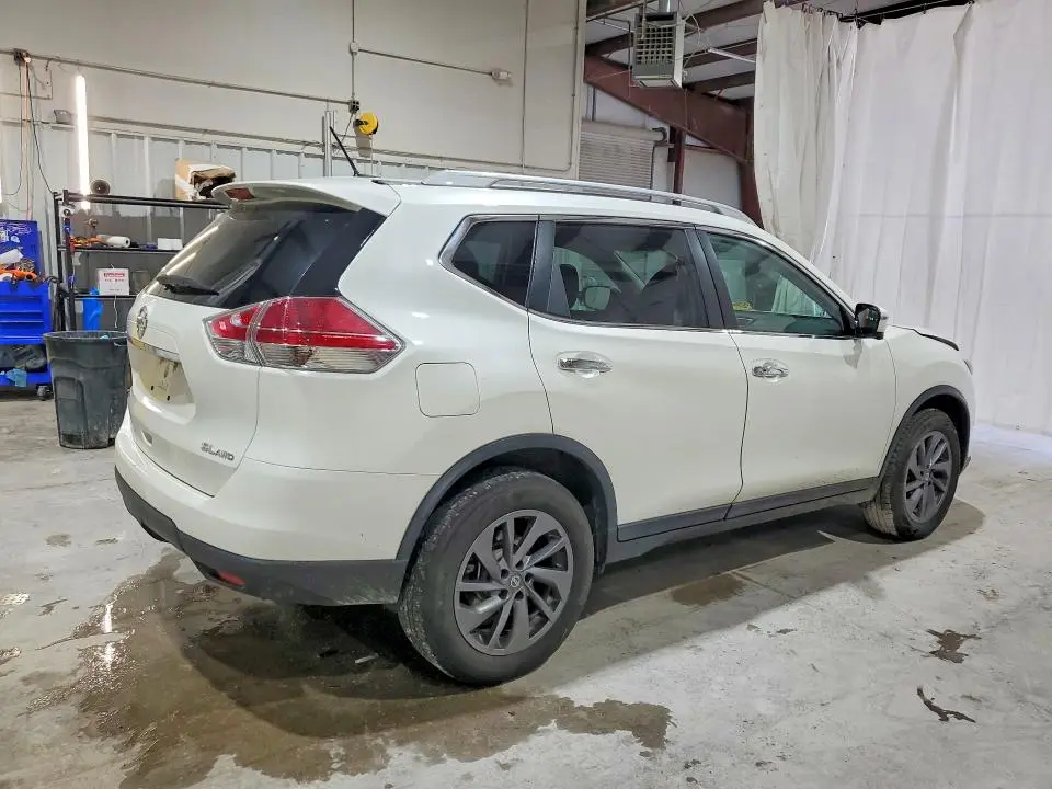 2016 NISSAN ROGUE SL  