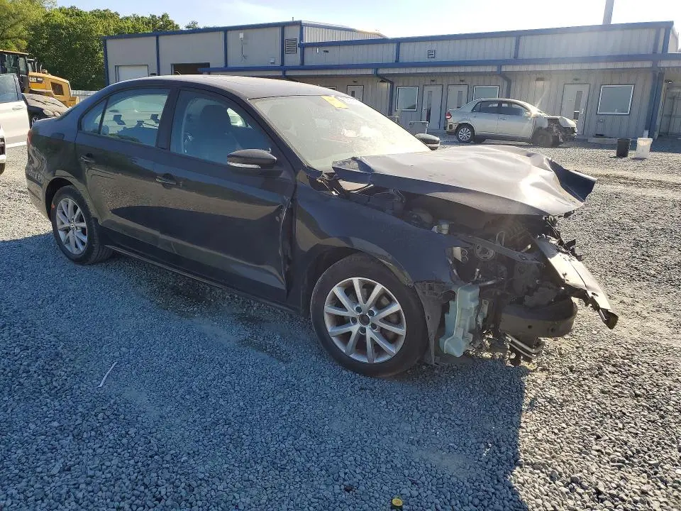 2012 VOLKSWAGEN JETTA SE  