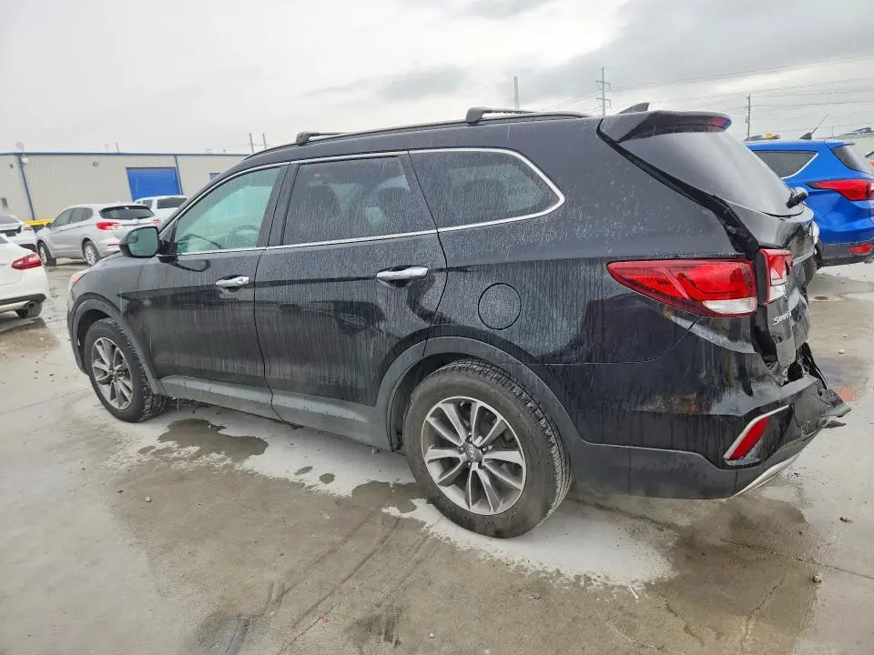 2018 HYUNDAI SANTA FE SE  