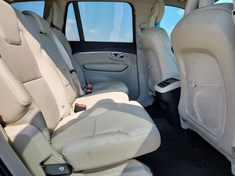 2020 VOLVO XC90 T5 MOMENTUM  