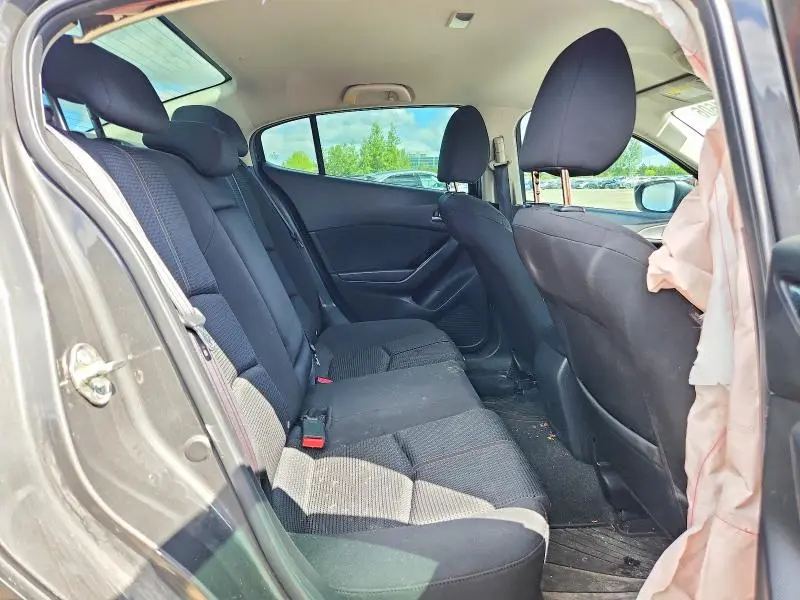 2017 MAZDA 3 TOURING  