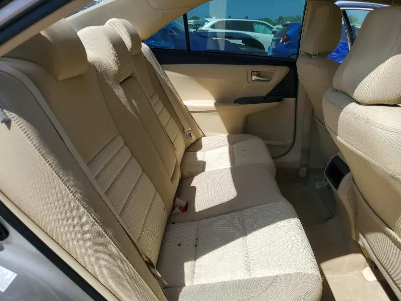 2015 TOYOTA CAMRY LE  