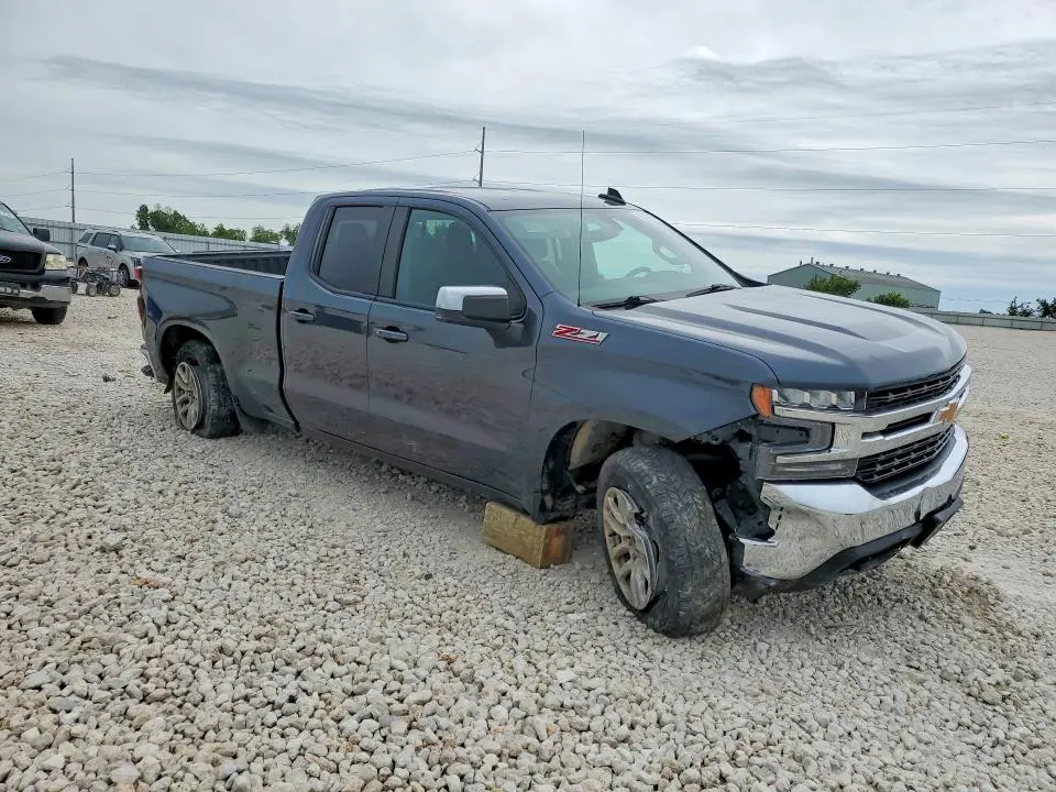 2020 CHEVROLET SILVERADO K1500 LT  